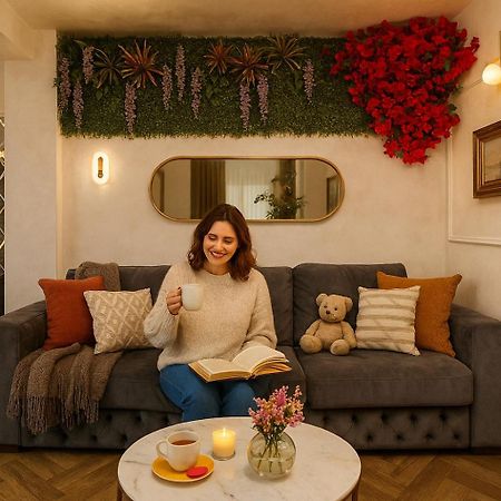 Royalty Apt With City Views On Calea Victoriei ブカレスト エクステリア 写真