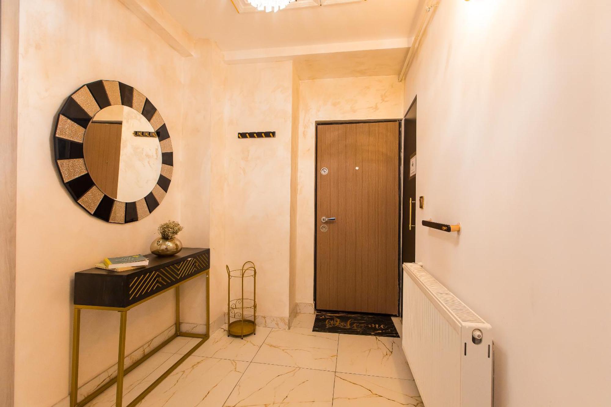 Royalty Apt With City Views On Calea Victoriei ブカレスト エクステリア 写真