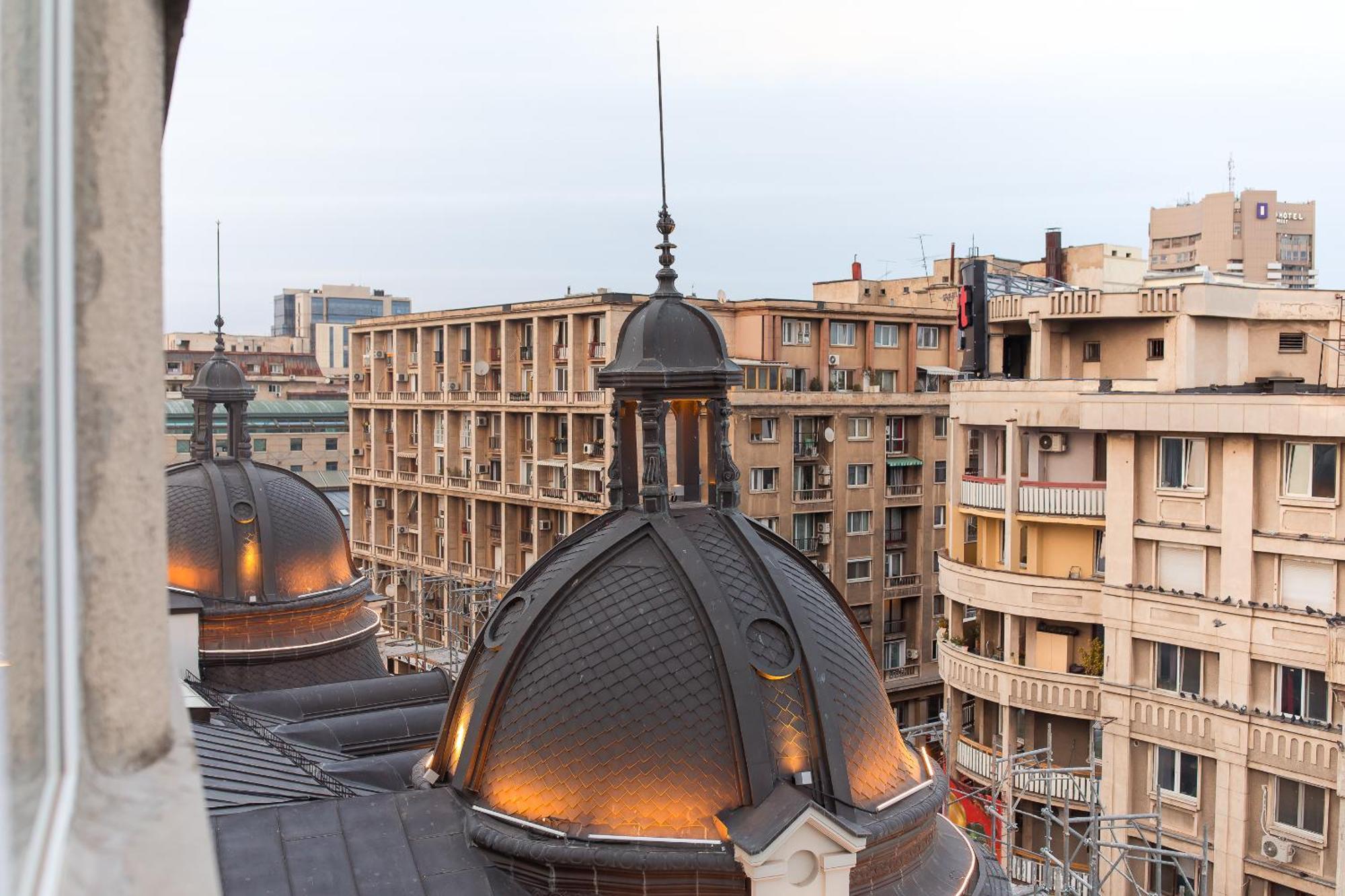 Royalty Apt With City Views On Calea Victoriei ブカレスト エクステリア 写真
