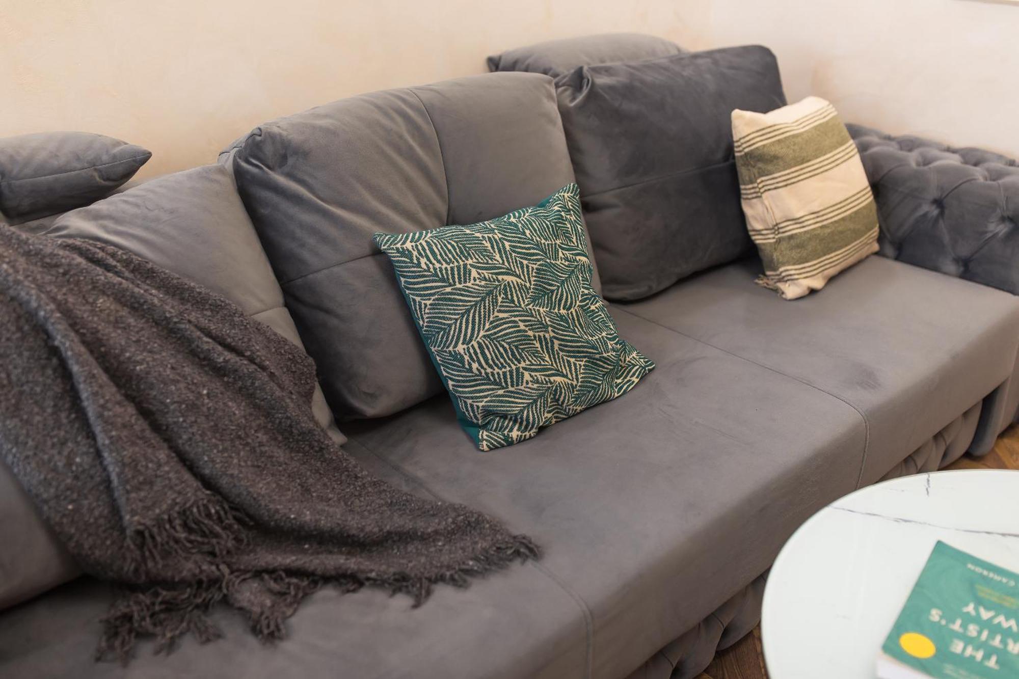Royalty Apt With City Views On Calea Victoriei ブカレスト エクステリア 写真