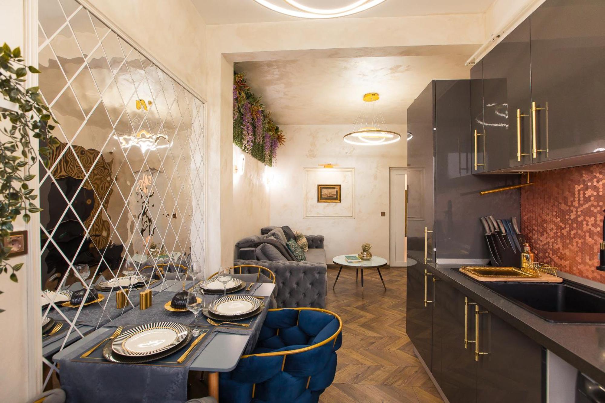 Royalty Apt With City Views On Calea Victoriei ブカレスト エクステリア 写真