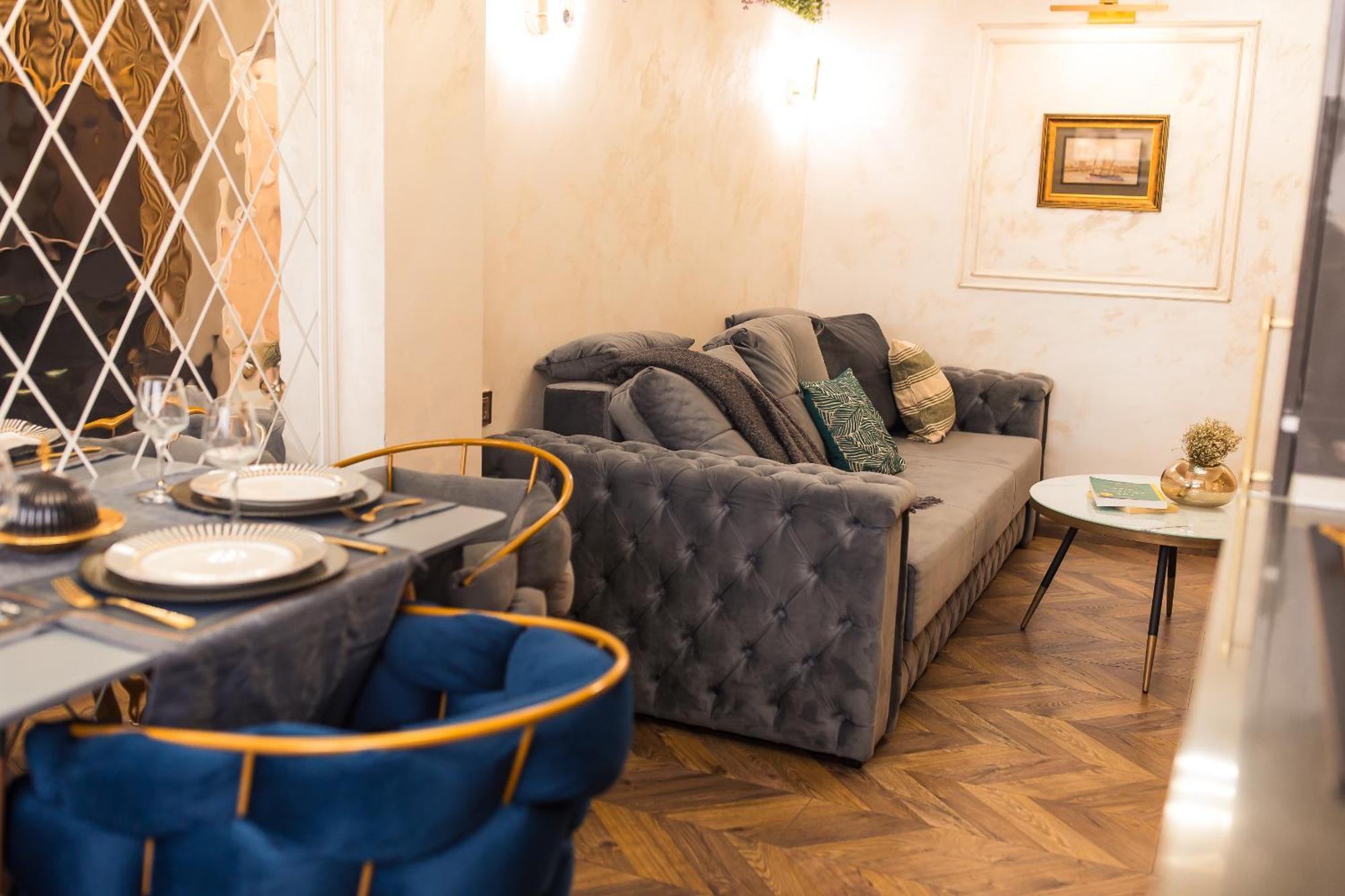 Royalty Apt With City Views On Calea Victoriei ブカレスト エクステリア 写真